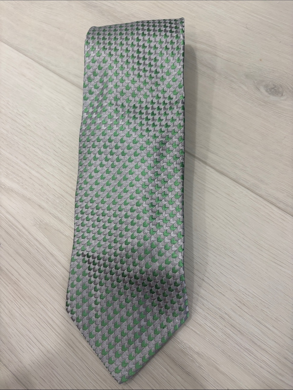 Charvet Men's Green and Silver Patterned Tie